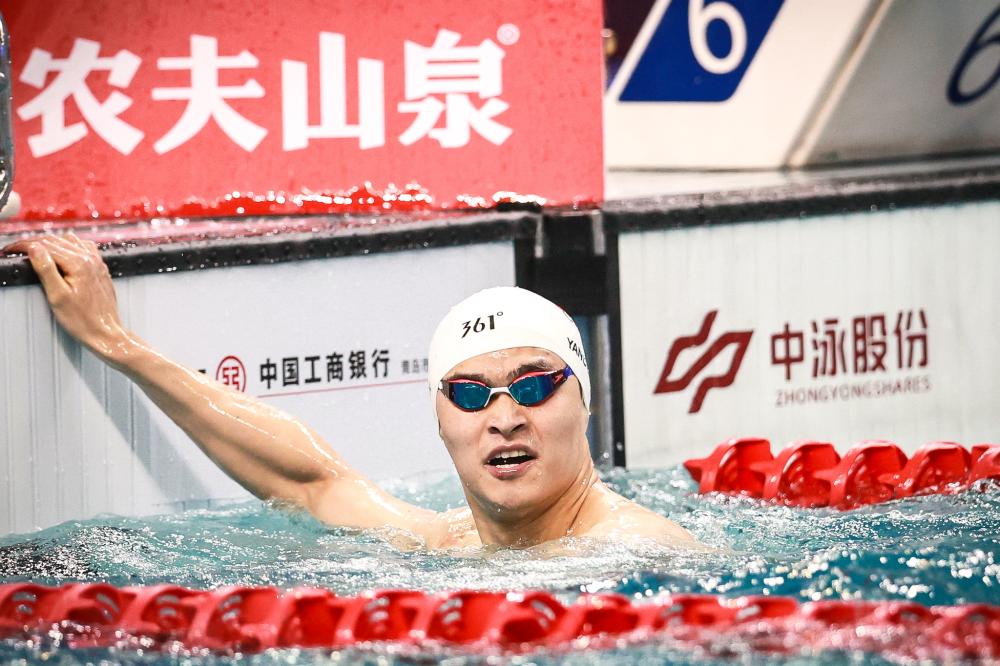 因此他能参 因此他能参